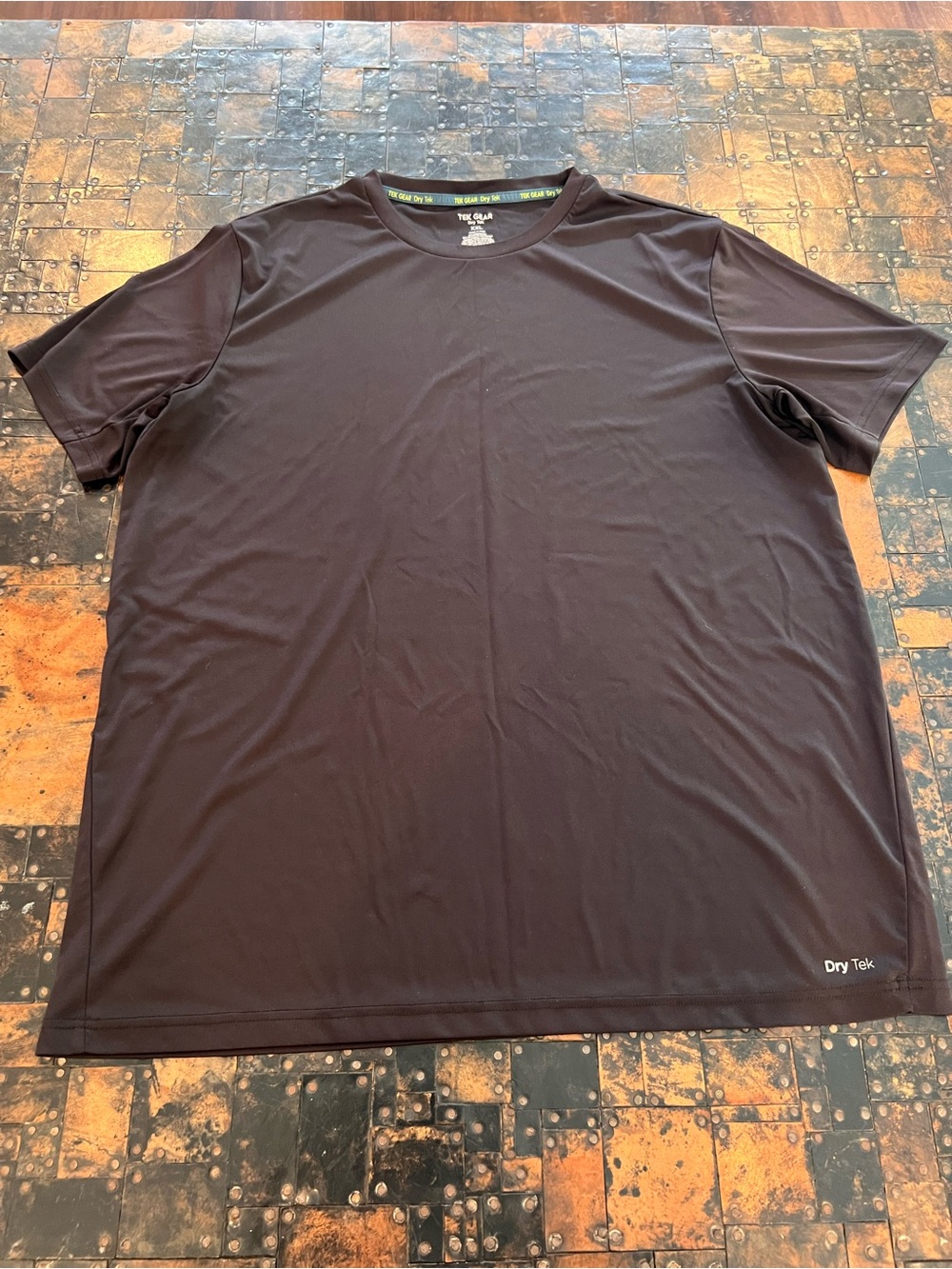 tek gear Black Short Sleeve Performance Tee